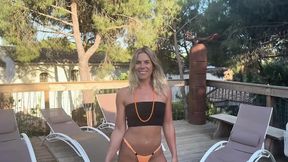 Blondie babe Kleo Furiosa gets profound blowjob after ass fingering - 5:44 video - featuring Kleo Furiosa - from PublicPubic