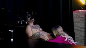Loira gostosa chupa o pau deixando bem molhadinho, e no fim, a morena faz boquete - Thiago Bar&atilde_o (SHEER/RED) - HD - 6:29 video - from xnxxGold