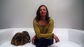 Slutty Amateur Milf Gives Snatch At The Casting - HD - 8:01 video - from 01Tube
