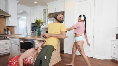 My Girlfriends Mom Is Even Hotter - Rachael Cavalli - HD - 33:16 video - from MomVids