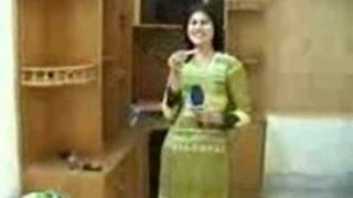 Young Pakistani Honeymoon couple with urdu audio - 32:51 video - from ZBPorn