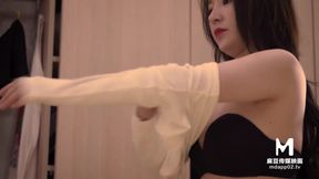 Secret sex with colleagues - HD - 20:05 video - from FapHouse