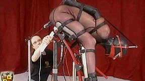 Foldy Fuck - Hog - HD - 7:59 video - from BDSMX