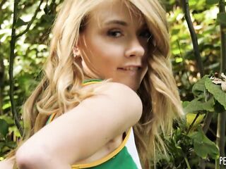 College cheerleader deepthroats and gets intensely fucked - HD - 8:00 video - featuring Hannah Hays - from FreePorn8