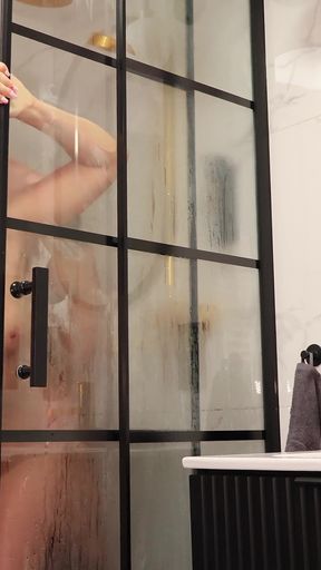 Horny MILF Interrupts Her Man's Shower and Begs fuck Me - Gets a Messy Facial - 0:39 video - featuring Laura Dee - from FapHouse