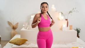 ”Weird yoga lesson with PAWG Ariana Van X” - HD - 6:56 video - featuring Ariana Van X - from 429Men