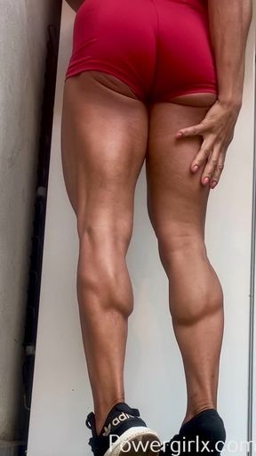 Muscular milf's tight ass explodes under flexing heat - 2:46 video - from xHamster