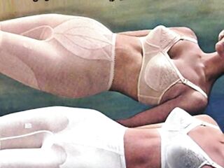 Girdles for ever 5 - HD - 7:36 video - from Amateur8