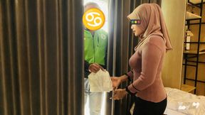 Lucky Ojol Gets Paid Order Using Narrow Pussy - HD - 11:57 video - from xHamster