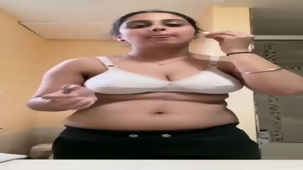 Punjabi college girl showing full nude - 3:18 video - from Eporner