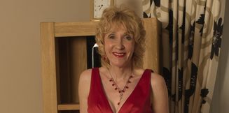 British lady in her fifties shows hardbody and inserts toy in her shaved pussy - HD - 28:39 video - from Mature.nl
