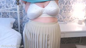 MATURE BBW LADY DRESSING AND UNDRESSING - HD - 6:02 video - from xHamster