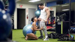 ”Gym Fiend PUA Caught in Action w Buxxom Ho” - SD - 7:57 video - from TransHero
