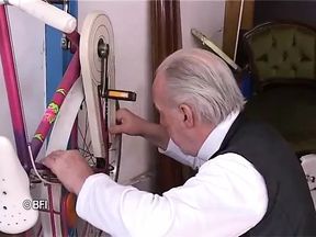 The Horny Bicycle Mechanic Fyck Teen - SD - 32:28 video - from xHamster