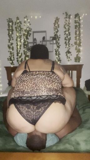 “Beg for Air” ft Goddess Alaska - HD - 17:25 video - from LoyalFans