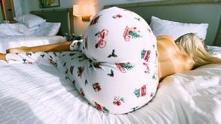 Step Mom Wakes up to Hard Cock of Step Son He helps MILF to cum quick Carry Light - HD - 12:57 video - from EpicGFs