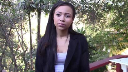 Pourquoi la nature sen prend-elle à Adrian Maya ? - HD - 10:00 video - featuring Adriana Maya - from Faperoni