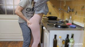 I Fuck her by Surprise while she Washes the Dishes - Quickie in the Kitchen - HD - 5:24 video - from xHamster