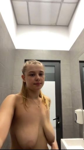 Anal fucking in public - HD - 13:32 video - from xHamster