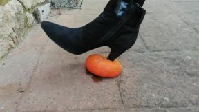 Today it′s time to crush my slave so much —  a fruit - HD - 3:54 video - from SexPester