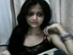 this sexy Indian Teen babe looks so much - SD - 4:26 video - from DrTuber