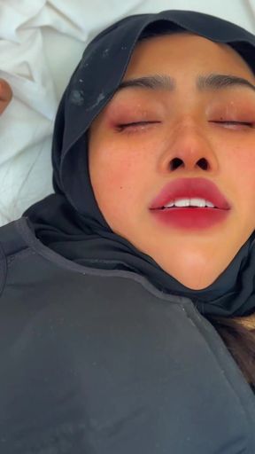 Arab Busty in Hotel Taken off up Burqa & Hijab Only White Panty & Black Bra Wear, I Saw & Masturbate - 0:39 video - from FapHouse