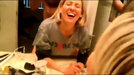 MILF Takes it up her ass - 2:22 video - from Eporner