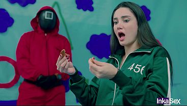 SQUID GAME - Victoria carmargo bsile rompe la galleta en el juego del calamar y es follada por su carnoso y rosado co&ntilde_o. - HD - 11:02 video - from XVideos
