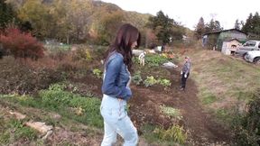 Asiatin ist so geil fickt schon im Auto los - HD - 64:02 video - featuring Maki Houjo - from xHamster