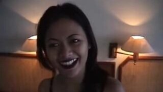 Thai hooker giving total services to western tourist - 21:09 video - from ZBPorn