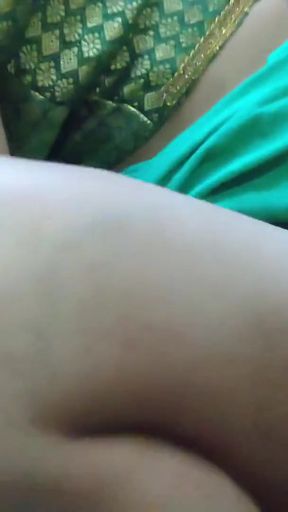 Padosan ke Sath suhagrat mangaya jab padosan ka pati bahar Gaya tha Clip 1 - HD - 0:30 video - from xHamster