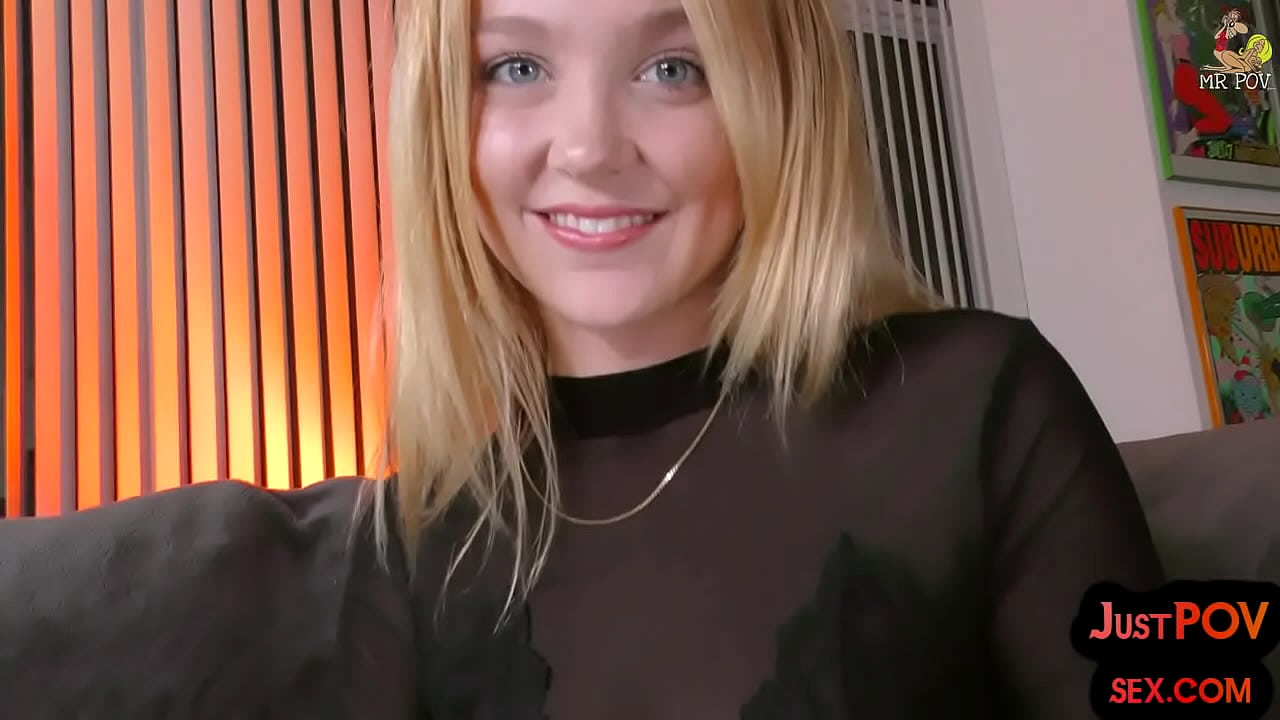 POV-video amatöörilutkasta, joka ottaa kukon peräreiästä suuhunsa - HD - 10:00 video - from Anal.media