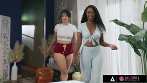 ALL GIRL MASSAGE - BnB Owner Offers A Massage Which Lead To Awesome Scissoring Fun - HD - 16:16 video - from xHamster