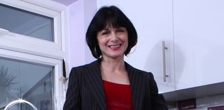 British Office Lady sucks her stud's cock before she gets fucked in her own kitchen - HD - 31:31 video - from Mature.nl