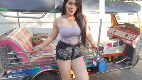 ”Fat Thai Packchee” - 0:58 video - from Trashreality