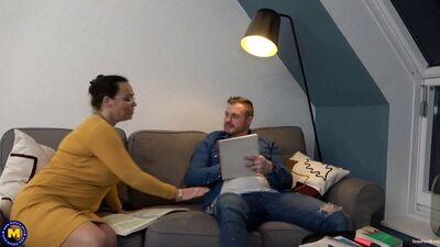 Chubby MILF sucks that cock and gets fucked in doggystyle position - HD - 27:43 video - from MomVids