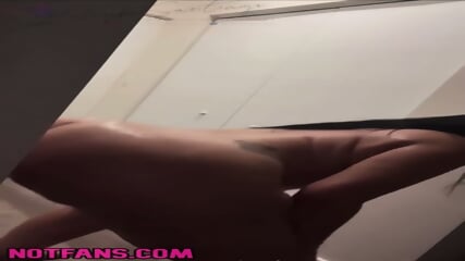 Zuleyka oils her juicy ass - SD - 9:43 video - from Eporner