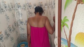 Housewife real bathing viral video - HD - 21:23 video - from xHamster
