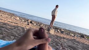 MEETING A STRANGER ON A PUBLIC BEACH - 4K - 18:03 video - from xHamster