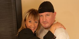 Skinny mature lady has hardcore sex on the toilet - HD - 19:06 video - from Mature.nl