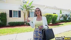 Synnful Hot Milf With Bbc On The Go - Mandy Rhea - HD - 7:59 video - from Ooxxx
